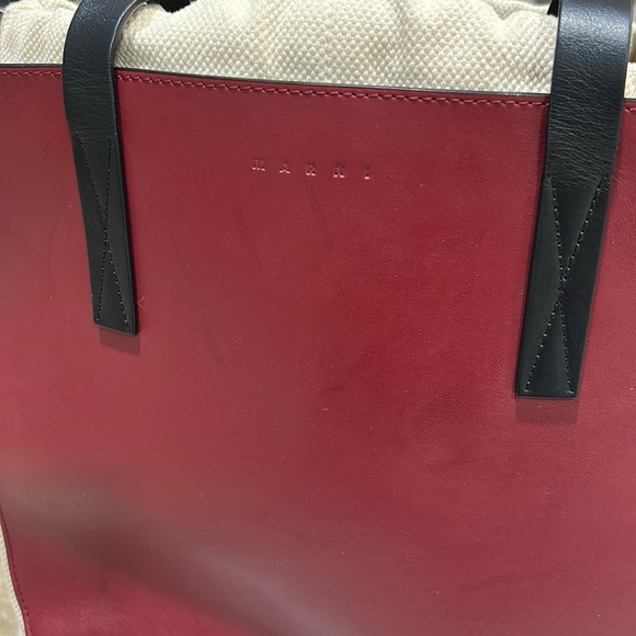 MARNI Gusset Leather Shoulder Bag - Picture 12 of 15